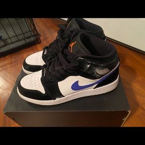 Air Jordan 1 Mid GS ‘Black Racer Blue’